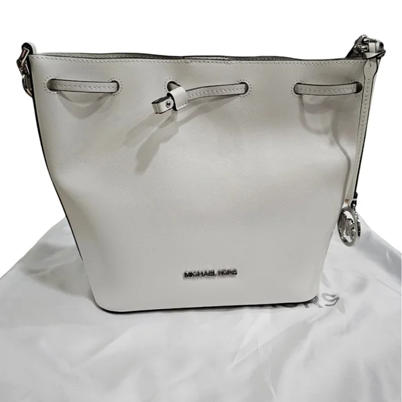 🤍NEW Bundle Michael Kors Eden MD Bucket Bag & Jet Set Travel Wallet Optic White - Picture 2 of 13